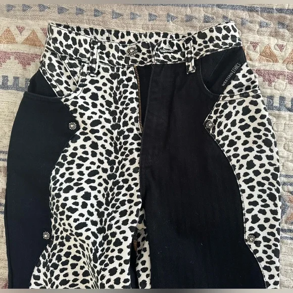 Western Ethics Black and White Print Jean with silver conchos - Picture 2 of 6